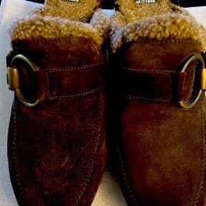 Authentic Uggs Clogs
